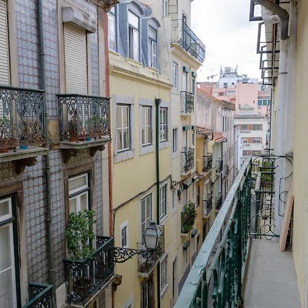Central Lisbon Flat Near Avenida Bagian luar foto