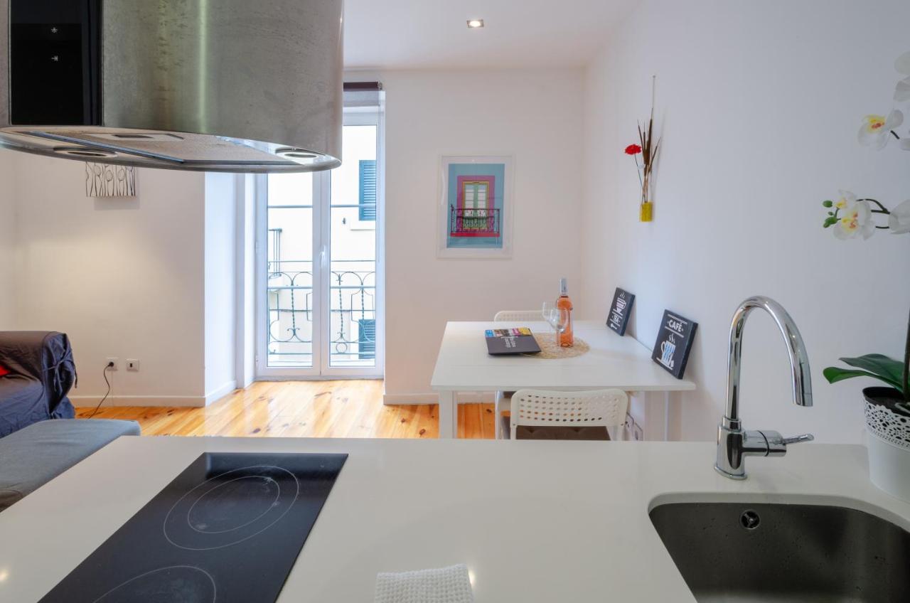 Central Lisbon Flat Near Avenida Bagian luar foto
