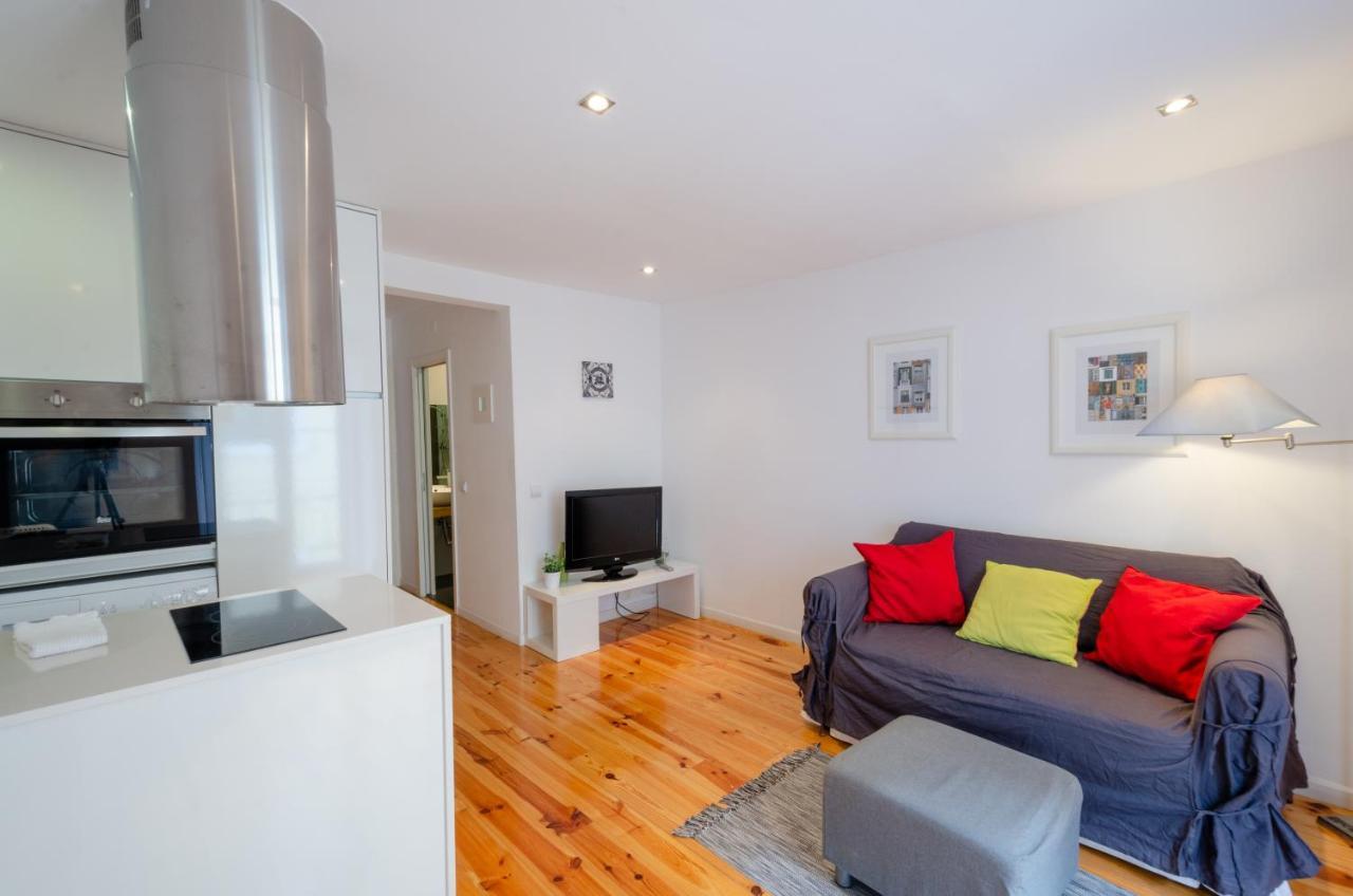 Central Lisbon Flat Near Avenida Bagian luar foto
