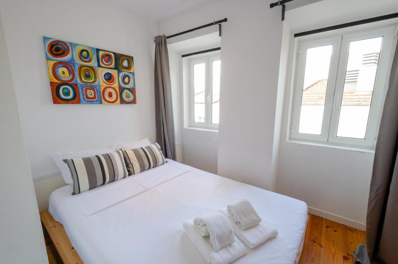 Central Lisbon Flat Near Avenida Bagian luar foto